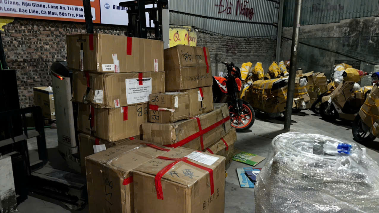 gui hang ha noi can tho