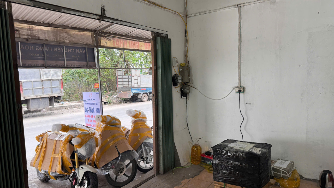gui xe may sai gon di thai binh