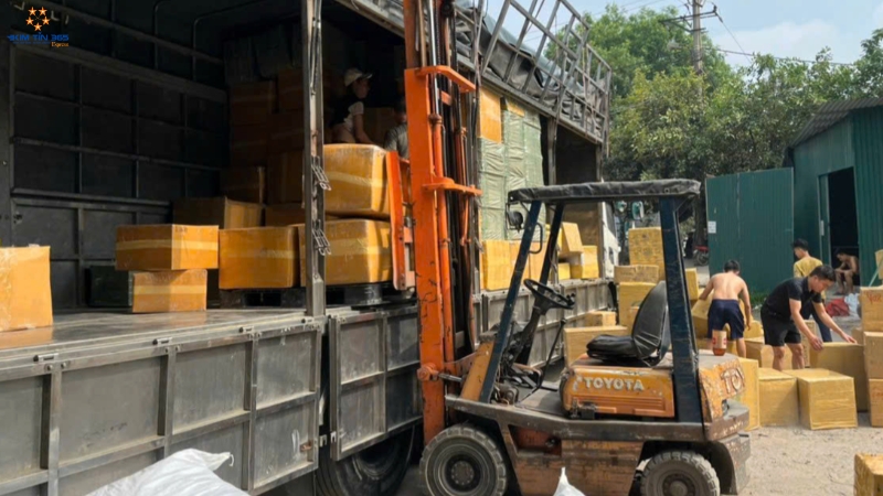 Chi phí vận chuyển hàng hóa Hà Nội Sài Gòn