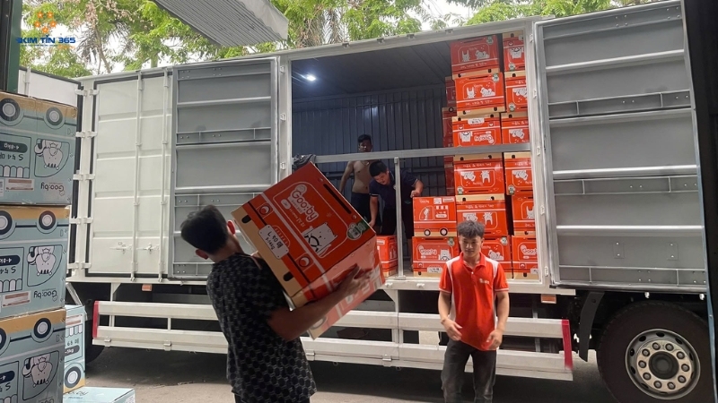 Gửi hàng Sài Gòn Hà Nội bằng xe tải
